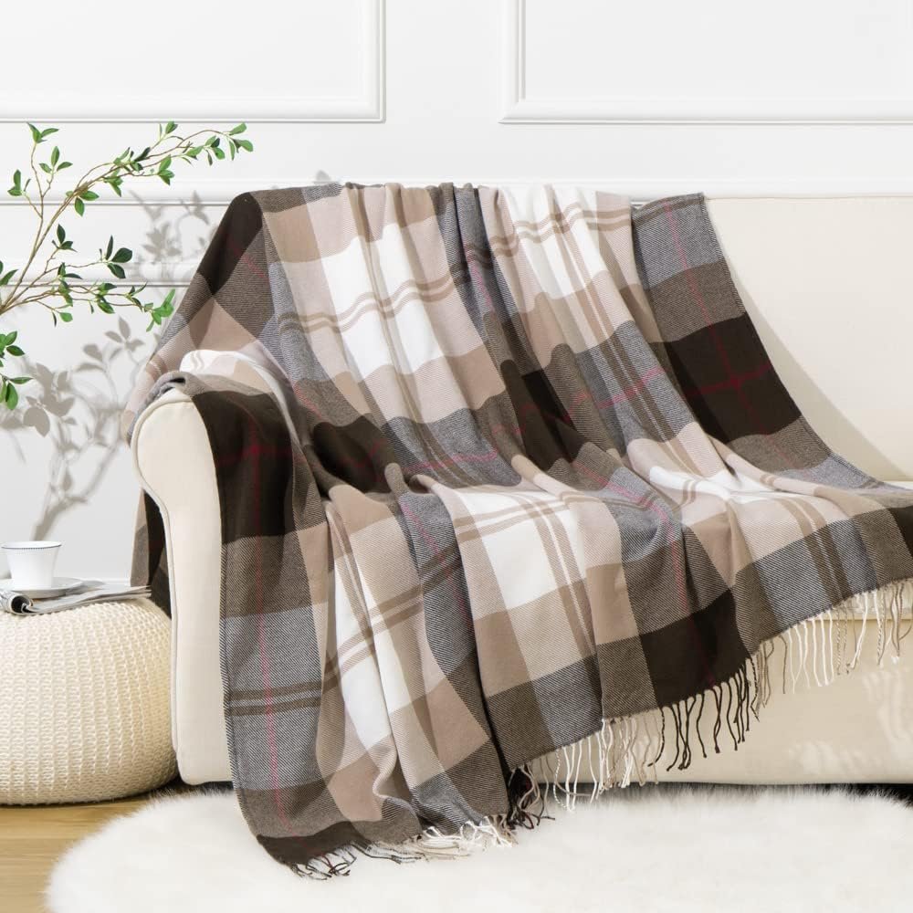  Lightweight Farmhouse Outdoor Throw Blankets